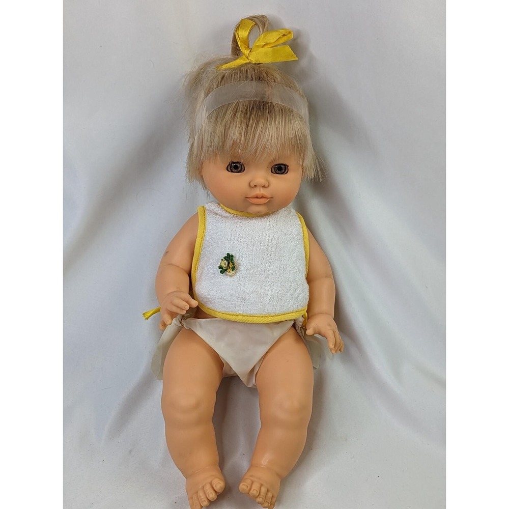 Famosa Vinyl Doll 14 Inch Blond Brown Eyes‎ Muneca